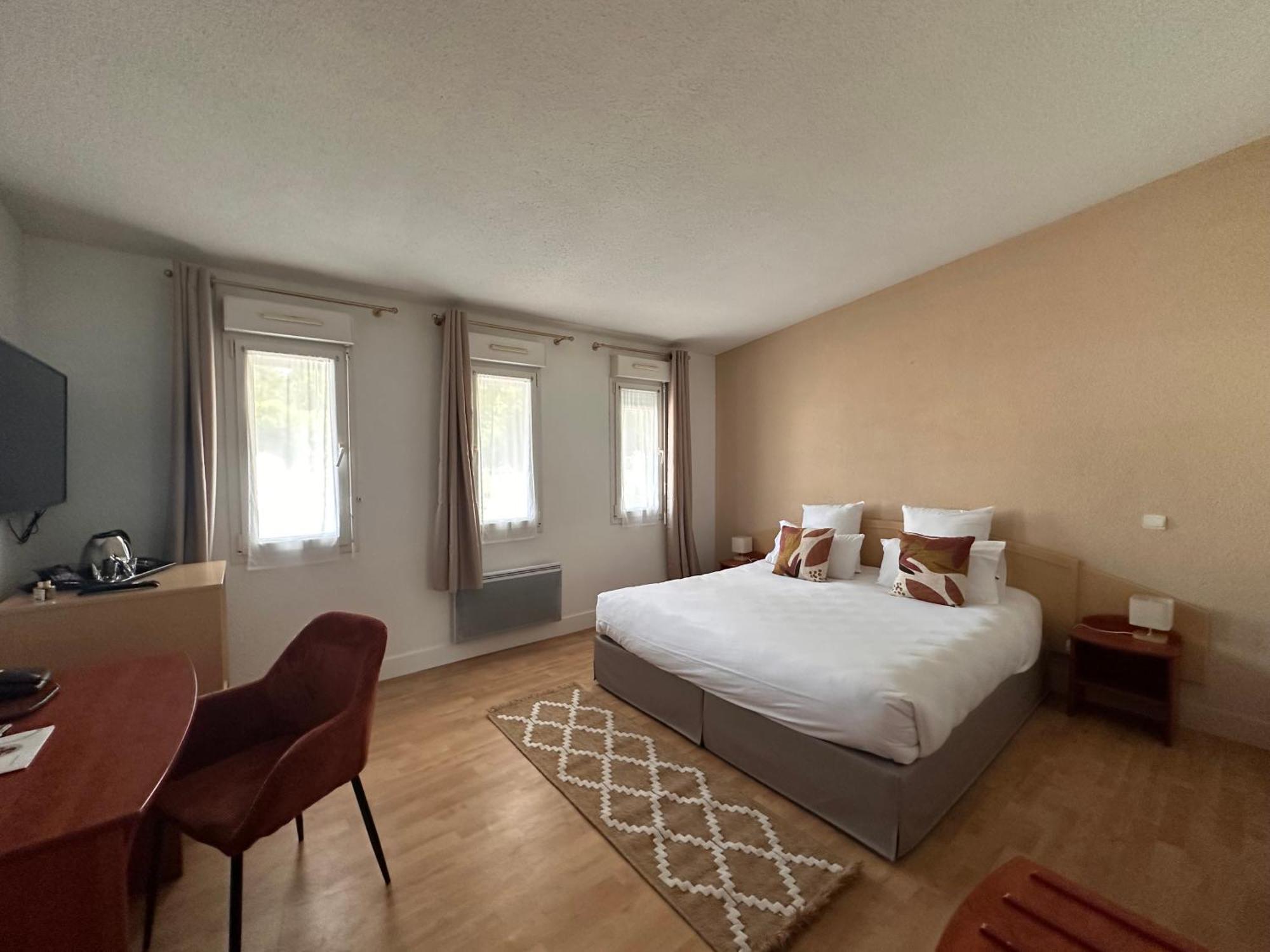 Hotel - Domaine De La Blanchardiere - Le Mans Changé Zewnętrze zdjęcie